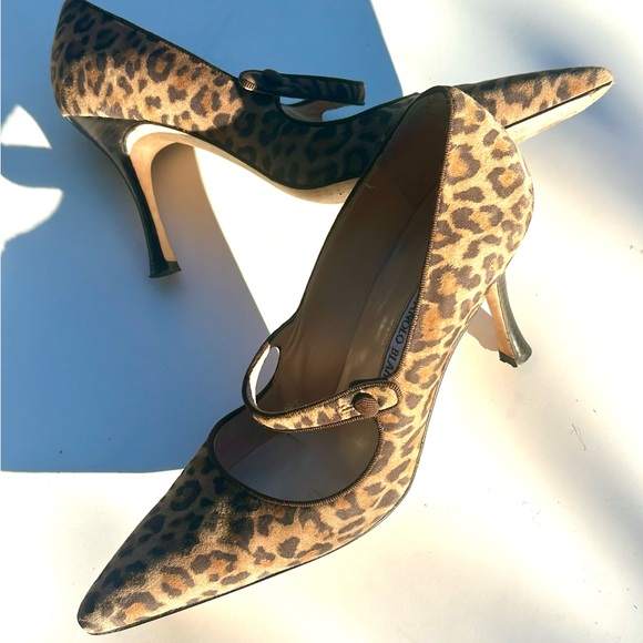 Manolo Blahnik Campari Suede Leopard Print Mary Jane Heels, 39, US 8.5 - 9 - Picture 2 of 13